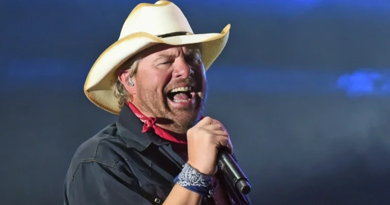 Country music singer-songwriter Toby Keith, widely beloved, passes away at the age of 62.